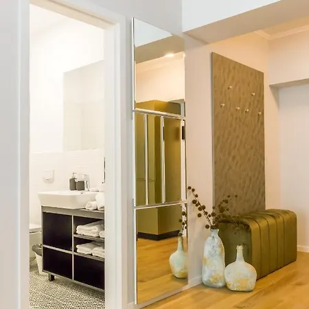 Luxury 5 Stars Aviatiei Park Condominium *