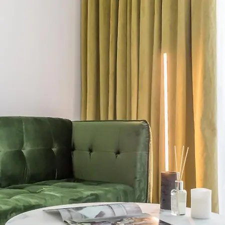 Luxury 5 Stars Aviatiei Park Condominium Apartment *