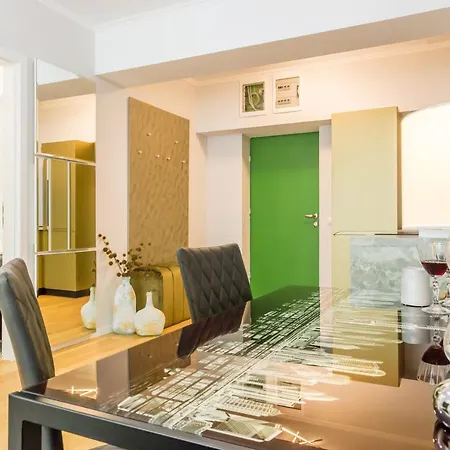 Luxury 5 Stars Aviatiei Park Condominium Bucharest