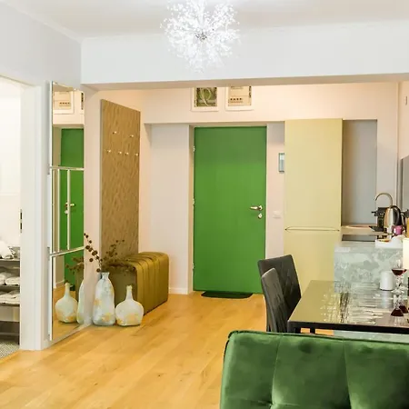Luxury 5 Stars Aviatiei Park Condominium