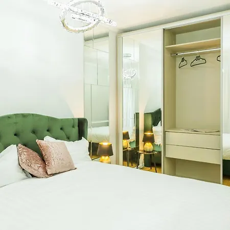 Apartment Luxury 5 Stars Aviatiei Park Condominium *